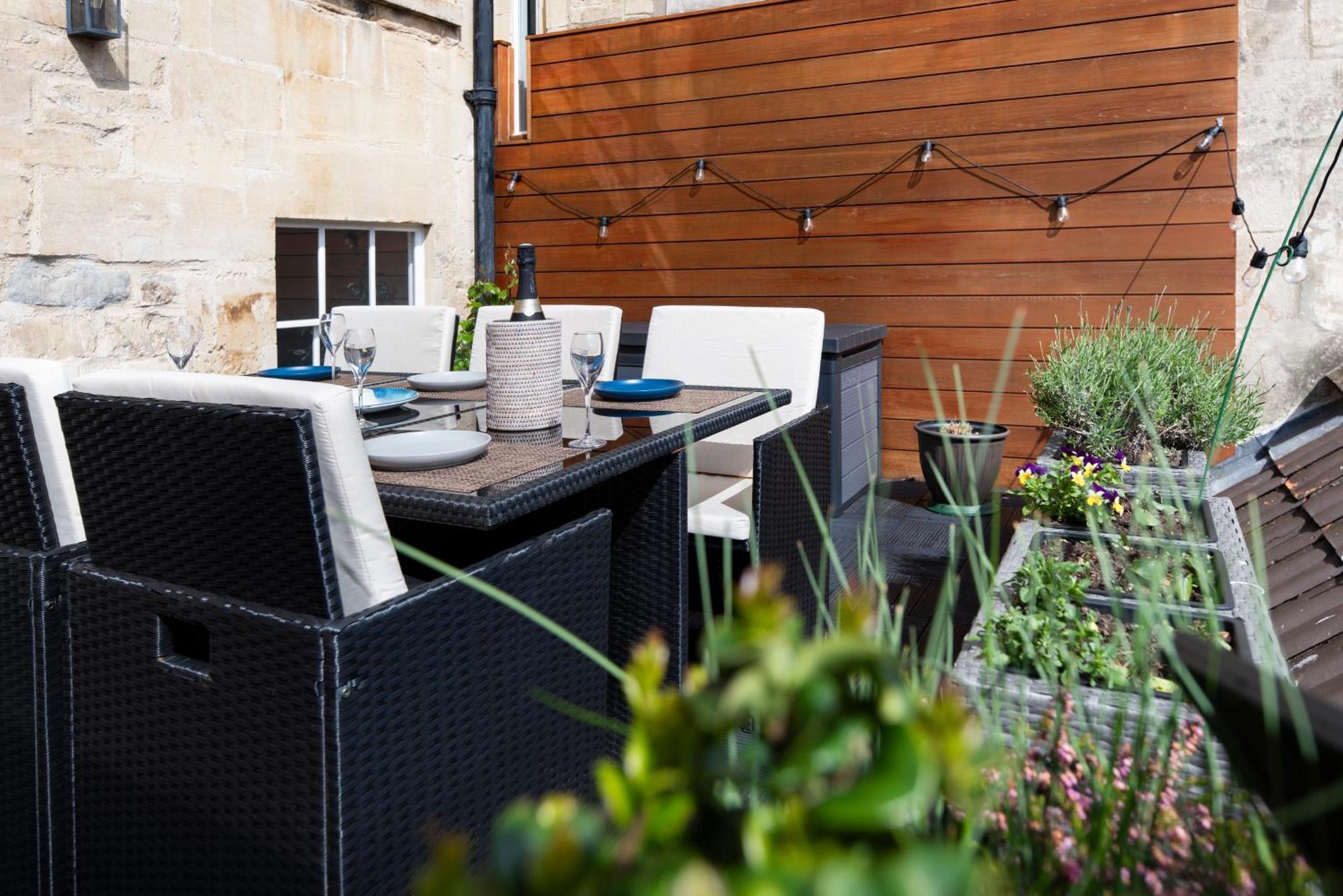 The Old Wine Merchant'S House Bath Exterior photo